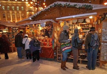 Mercato di Natale sulla Piazza Vörösmarty