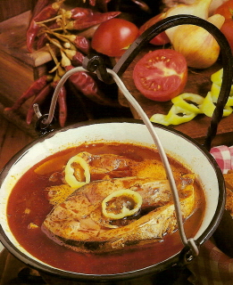 Zuppa di pesce in paiolo